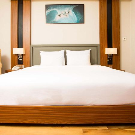 Van Phat Riverside Hotel Cần Thơ Zewnętrze zdjęcie