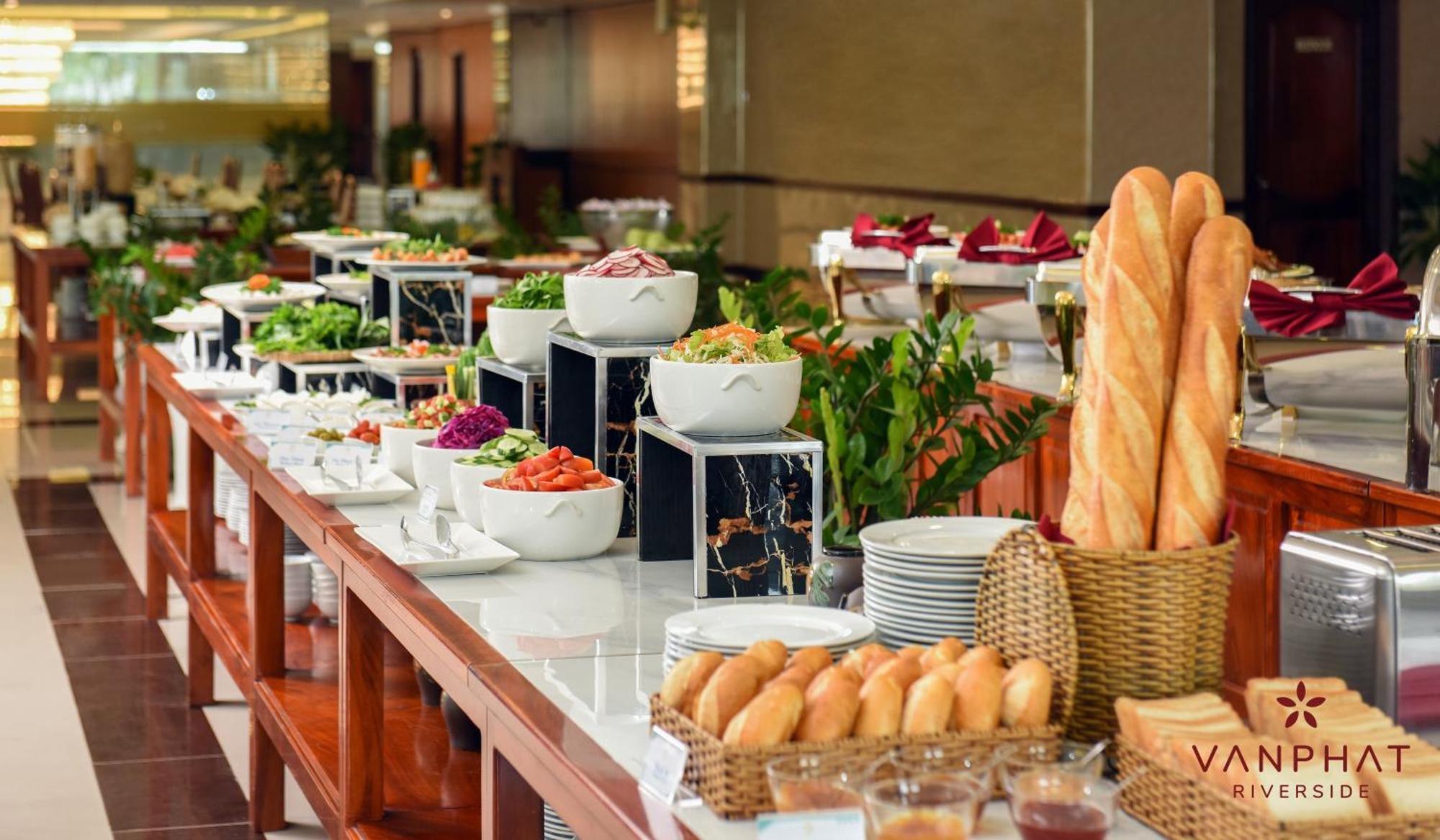 Van Phat Riverside Hotel Cần Thơ Zewnętrze zdjęcie