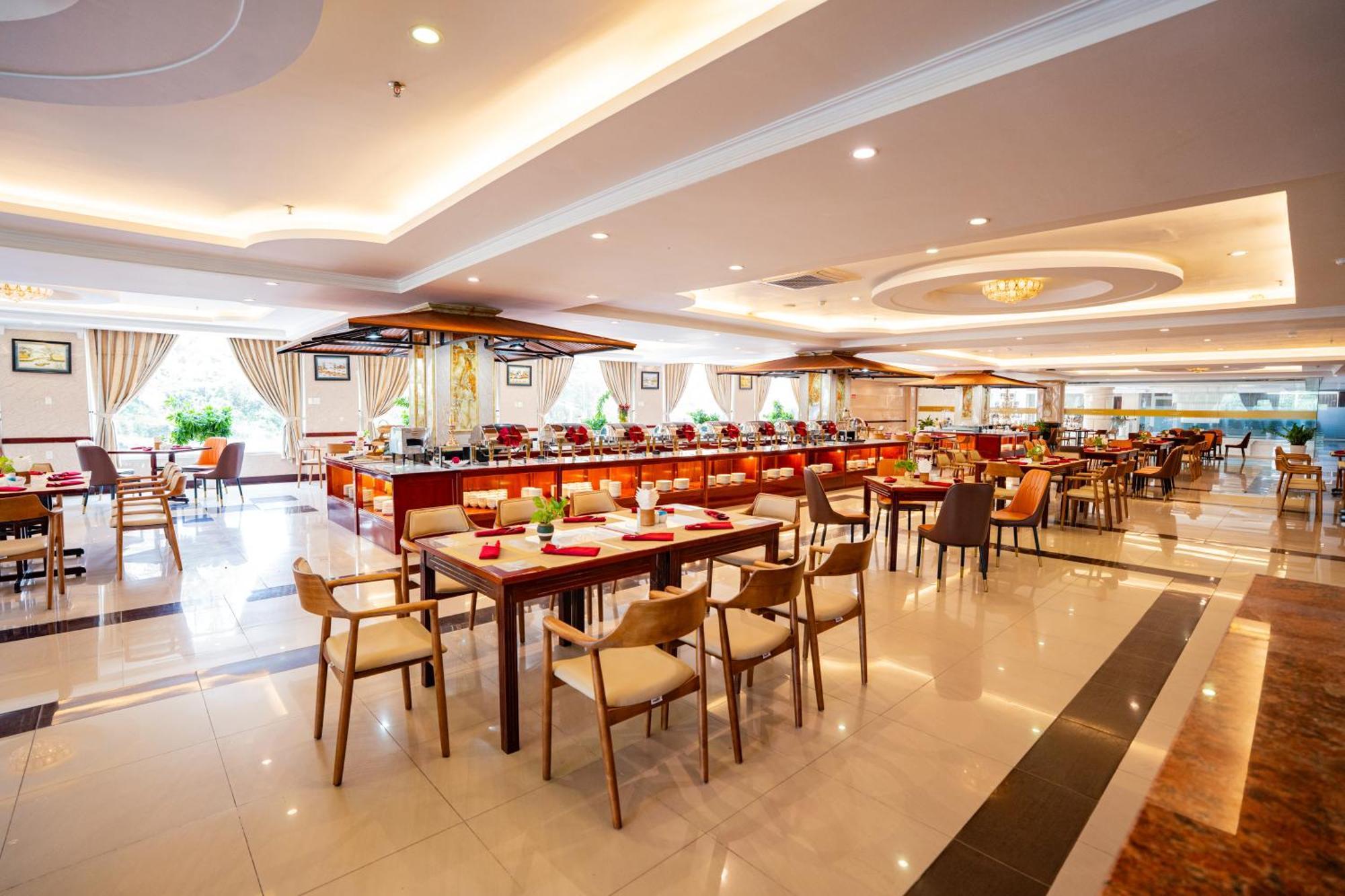 Van Phat Riverside Hotel Cần Thơ Zewnętrze zdjęcie