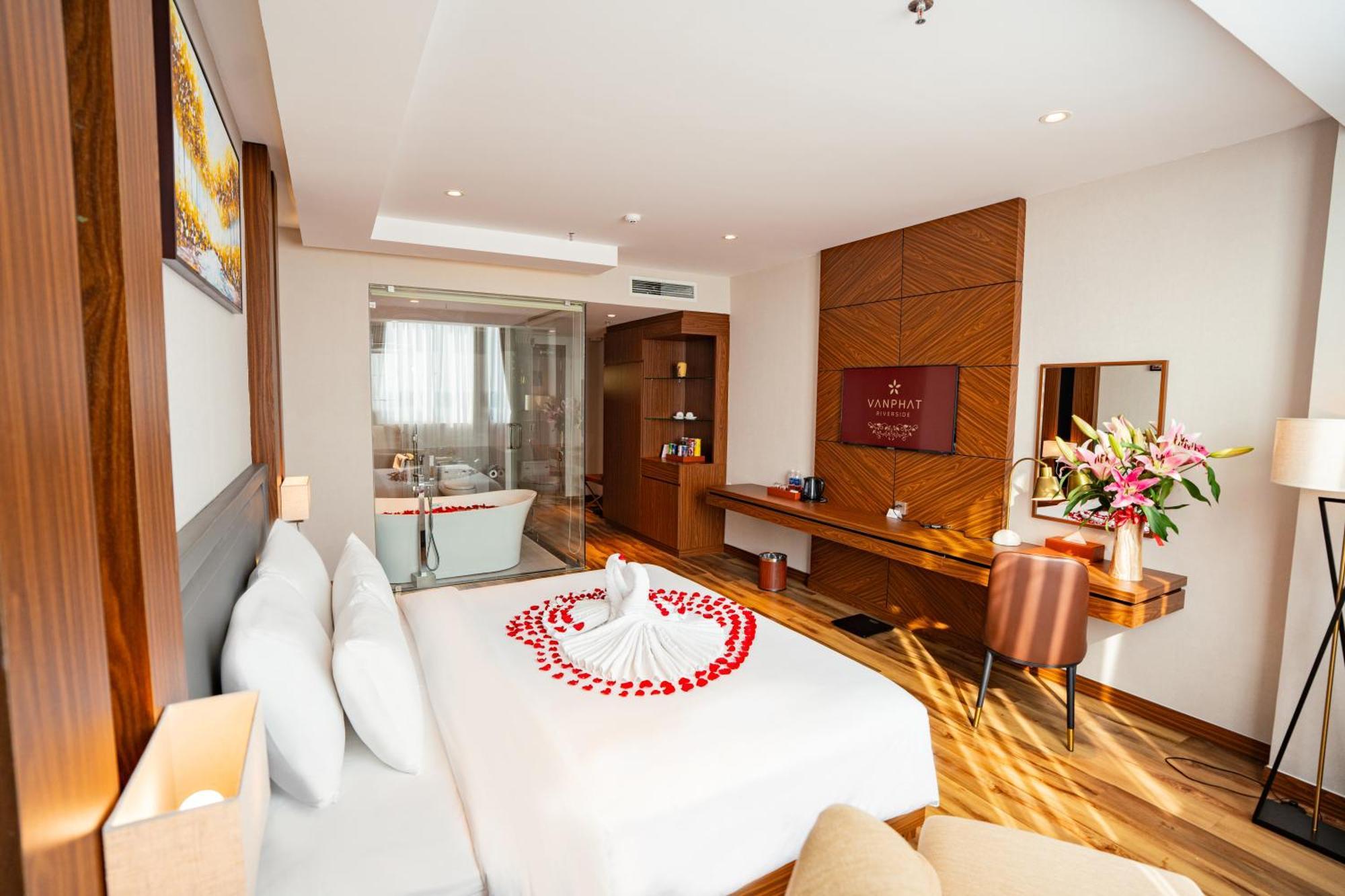 Van Phat Riverside Hotel Cần Thơ Zewnętrze zdjęcie